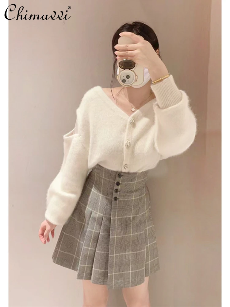 Japanese-Style Sweet Single-Breasted Slim Women Sweater 2023 Autumn Winter Solid Color V-neck Lace Patchwork Knitted Cardigan
Japanese-Style Sweet Single-Breasted Slim Women Sweater 2023 Autumn Winter Solid Color V-neck Lace Patchwork Knitted Cardigan