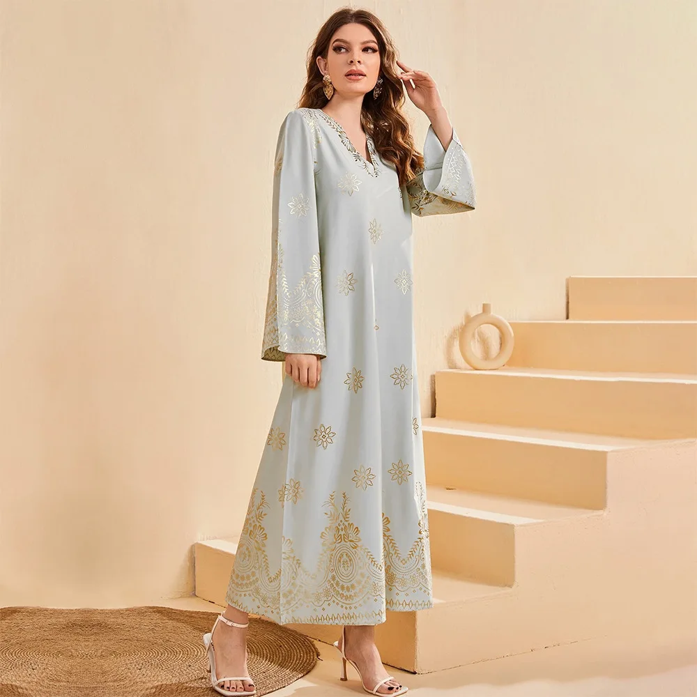 Muslim Dress Gilding Flowers Abaya Women Ramadan V Neck Loose Robe Arab Dubai Turkey Gown Djellaba Kaftan Musulmane Vestidos
Muslim Dress Gilding Flowers Abaya Women Ramadan V Neck Loose Robe Arab Dubai Turkey Gown Djellaba Kaftan Musulmane Vestidos