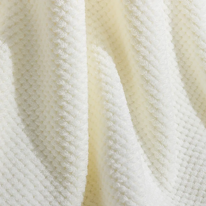 Enlarged coral velvet pineapple grid bath towel bathrobe beach towel with strong water absorption and no shedding of hair
Enlarged coral velvet pineapple grid bath towel bathrobe beach towel with strong water absorption and no shedding of hair