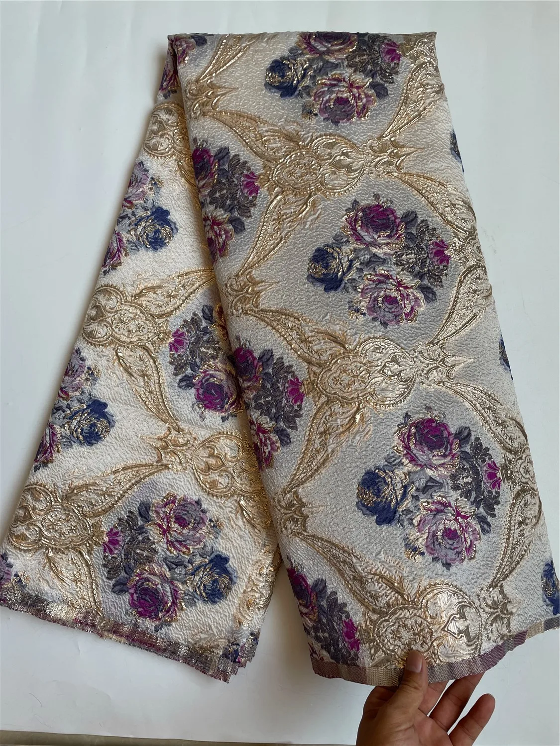 African Jacquard Lace Brocade Fabric Women Brocard Tissu Floral Organza Mesh Cloth French Tulle Net Material For Dress JK119
African Jacquard Lace Brocade Fabric Women Brocard Tissu Floral Organza Mesh Cloth French Tulle Net Material For Dress JK119