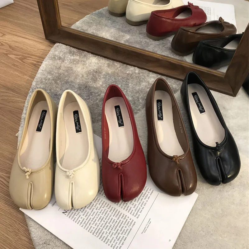 

2024 Women Flats Ballet Shoes Split Toe Retro Single Shoes Shallow Mary Jane Red Shoes Casual Loafers Brief Ladies Moccasins