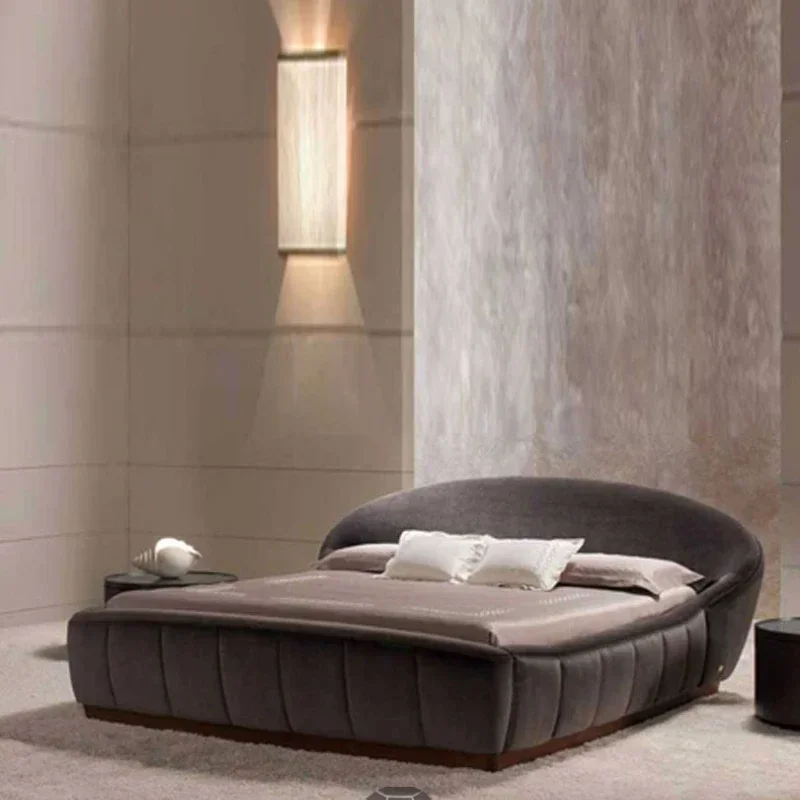 Villa Large Apartment Creative Bed Light Luxury Circular Arc Double Bed Modern Minimalist Fabric Bed
Villa Large Apartment Creative Bed Light Luxury Circular Arc Double Bed Modern Minimalist Fabric Bed