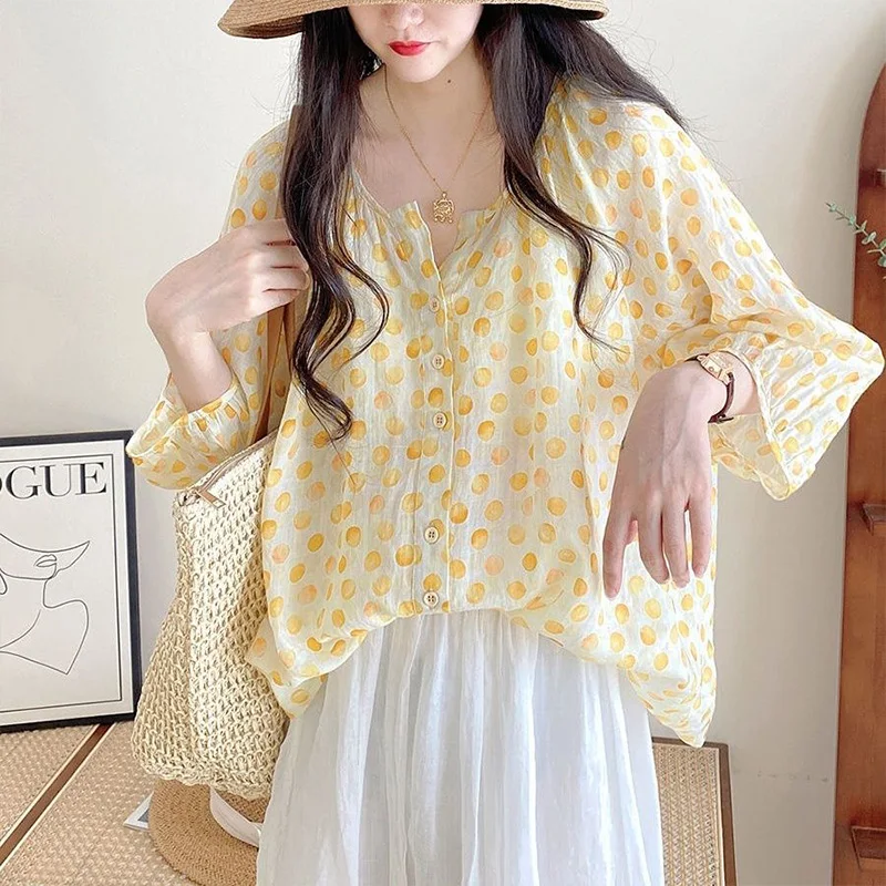 

2023 Summer New Fashion Print Dot Button Round Neck 3/4 Sleeve Top Simple Fashion Style Style Versatile Casual Women's Clothing