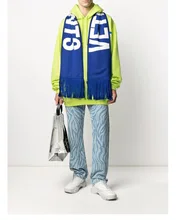 22New VETEMENTS Scarf High Street Trend VETEMENTS Letter LOGO Intarsia Color Matching Knitted T-shirt Autumn And Winter shirts
22New VETEMENTS Scarf High Street Trend VETEMENTS Letter LOGO Intarsia Color Matching Knitted T-shirt Autumn And Winter shirts