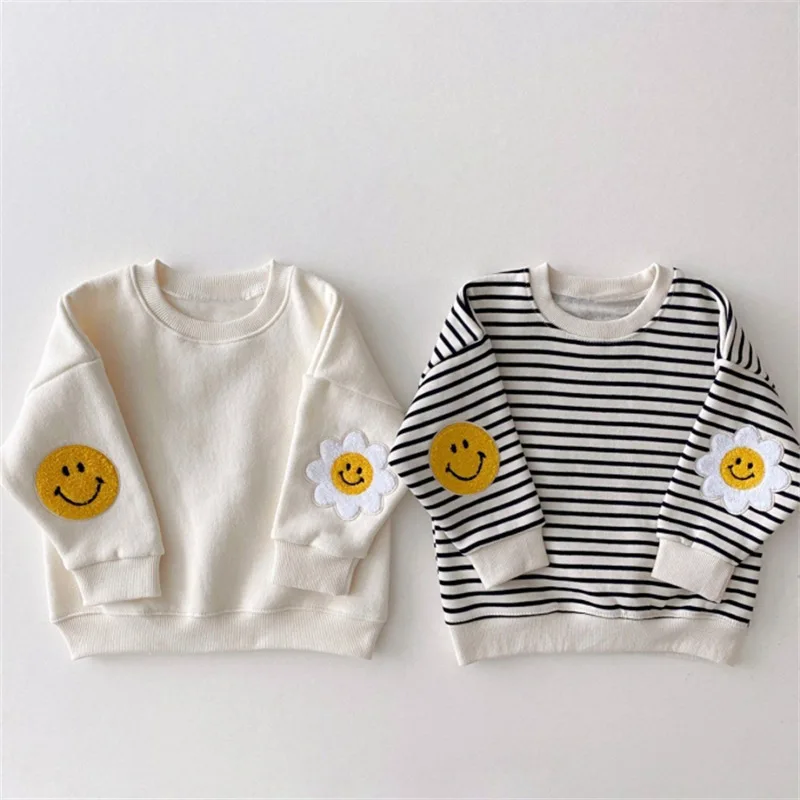 

2022 Autumn Winter children cartoon smile warm sweatshirts Boys and Girls cotton loose striped pullovers