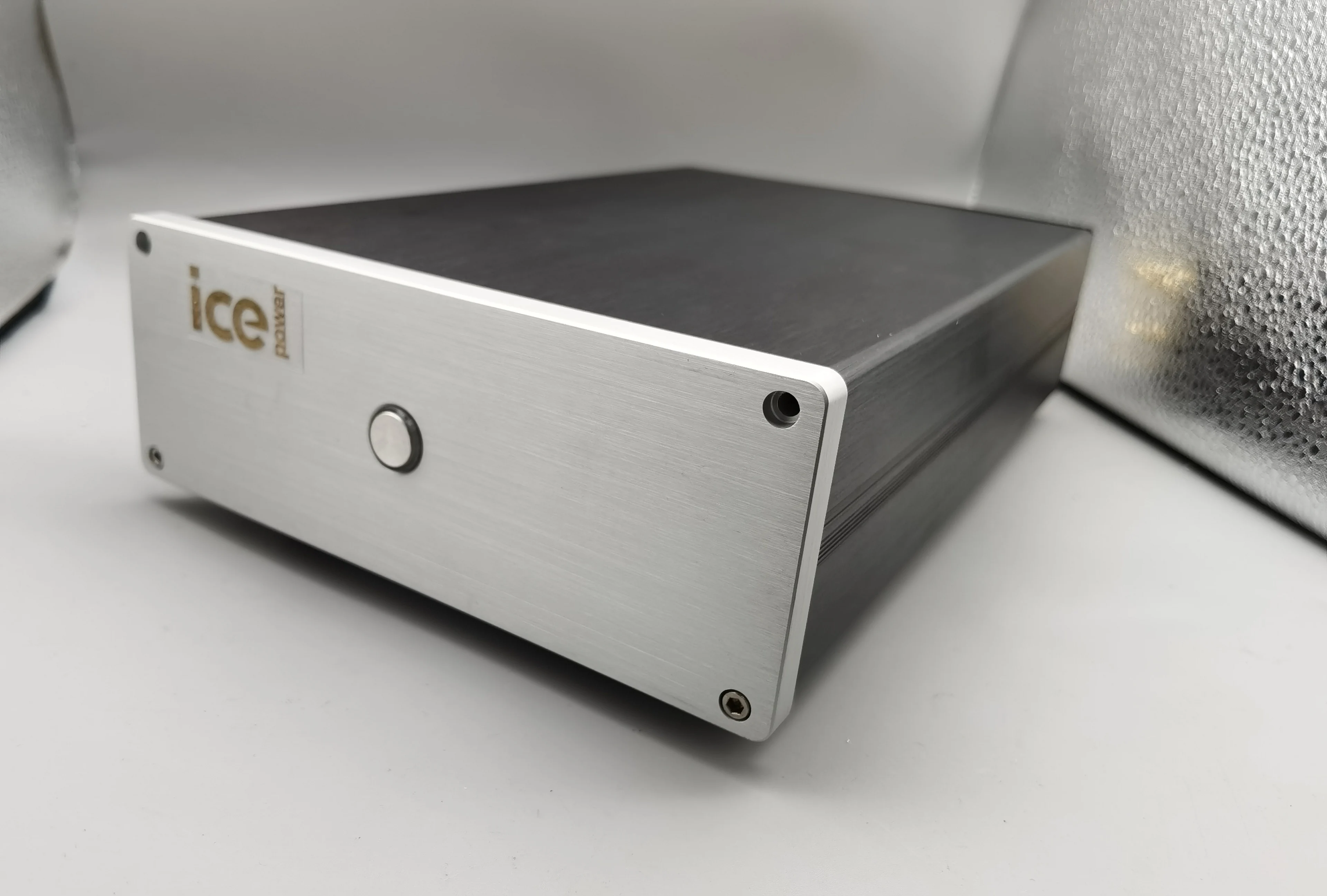 Для датского цифрового усилителя мощности ICE power 125ASX2, HIFI стерео Многоканальный усилитель мощности ICE125ASX2
Для датского цифрового усилителя мощности ICE power 125ASX2, HIFI стерео Многоканальный усилитель мощности ICE125ASX2