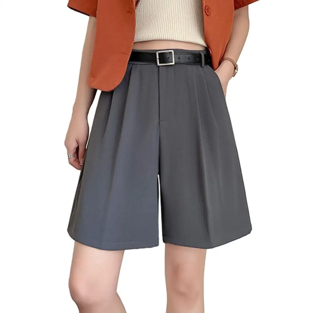 Women Suit Shorts Stylish Women's Summer Office Wear Elastic Waist Wide Leg Suit Shorts with Button Fly Loose Fit Knee for Work
Women Suit Shorts Stylish Women's Summer Office Wear Elastic Waist Wide Leg Suit Shorts with Button Fly Loose Fit Knee for Work
