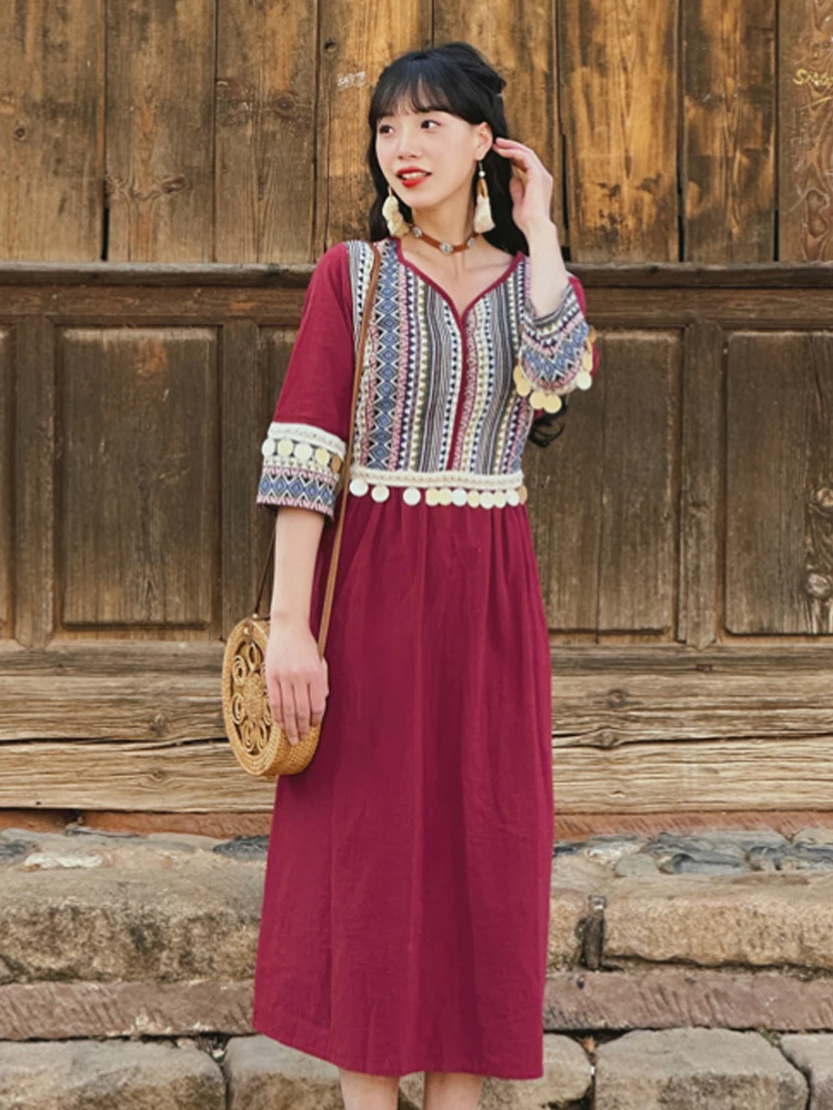 Summer new women's retro national bearing fake beach seaside dress cotton hemp lace-up heavy industry splicing sequin dress
Summer new women's retro national bearing fake beach seaside dress cotton hemp lace-up heavy industry splicing sequin dress