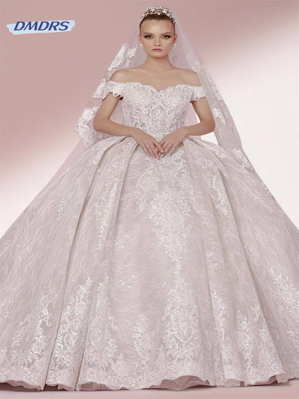 Elegant Ball Gown Appliques Dress For Bride Romantic Off The Shoulder Sweetheart Neck Wedding Gown Luxury Vestidos De Novia
Elegant Ball Gown Appliques Dress For Bride Romantic Off The Shoulder Sweetheart Neck Wedding Gown Luxury Vestidos De Novia