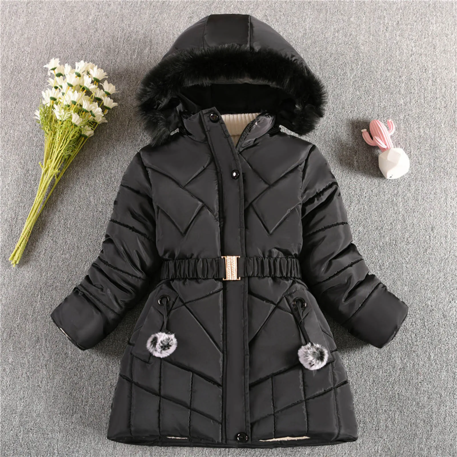2024 New Winter Keep Warm Girls Jacket Waist Belt Design Detachable Hat Lining Plush Hooded Heavy Coat For Kids
2024 New Winter Keep Warm Girls Jacket Waist Belt Design Detachable Hat Lining Plush Hooded Heavy Coat For Kids