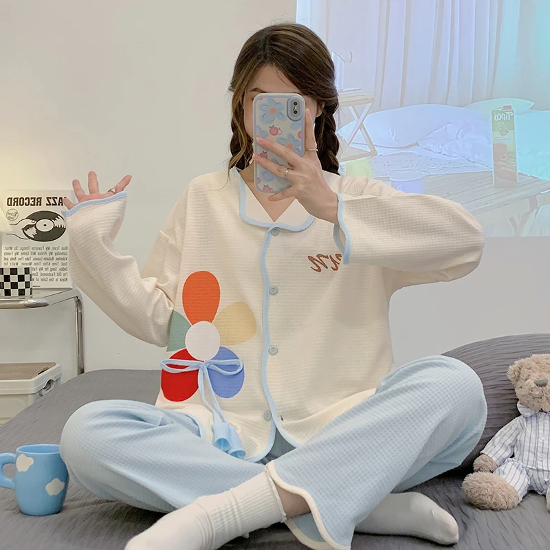 Spring Women Pyjamas Set Sleepwear Long Sleeve Lapel Pijamas femme Ladies Pijama Mujer Korean Loose pajamas Suit
Spring Women Pyjamas Set Sleepwear Long Sleeve Lapel Pijamas femme Ladies Pijama Mujer Korean Loose pajamas Suit