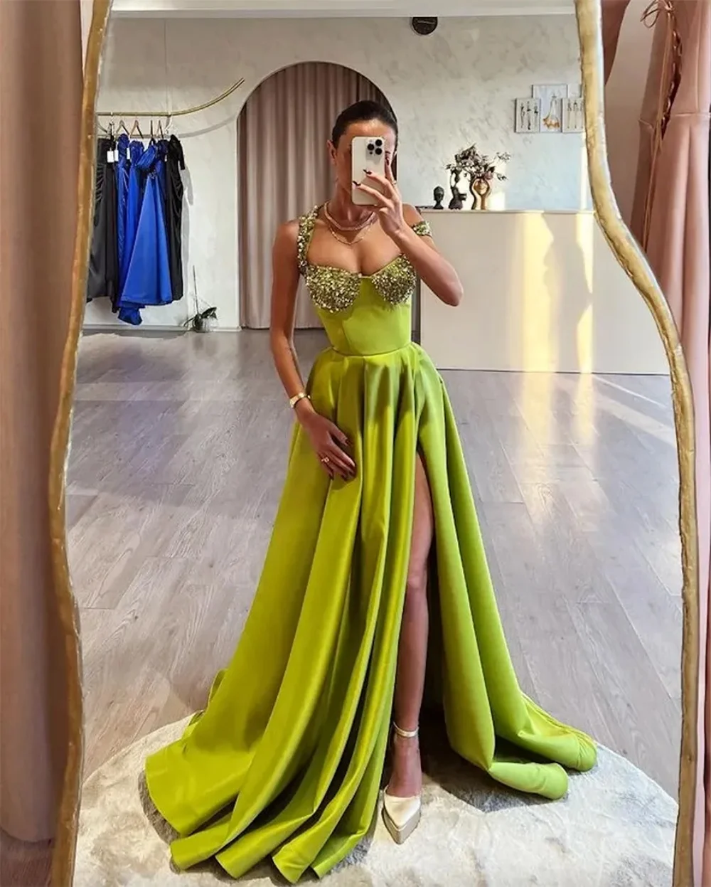 Women Green Prom Dress Sequin Sweethear Neck Formal Evening Dress A-Line Satin Floor-Length New Party Dress 2024 Long Dress
Women Green Prom Dress Sequin Sweethear Neck Formal Evening Dress A-Line Satin Floor-Length New Party Dress 2024 Long Dress