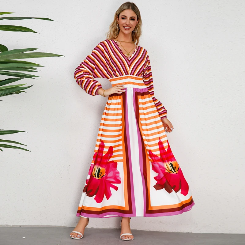 Vintage Printed Women Long Maxi Dress 2023 Autumn V Neck Full Sleeve Slim Waist Big Hem Boho Dress 
Vintage Printed Women Long Maxi Dress 2023 Autumn V Neck Full Sleeve Slim Waist Big Hem Boho Dress