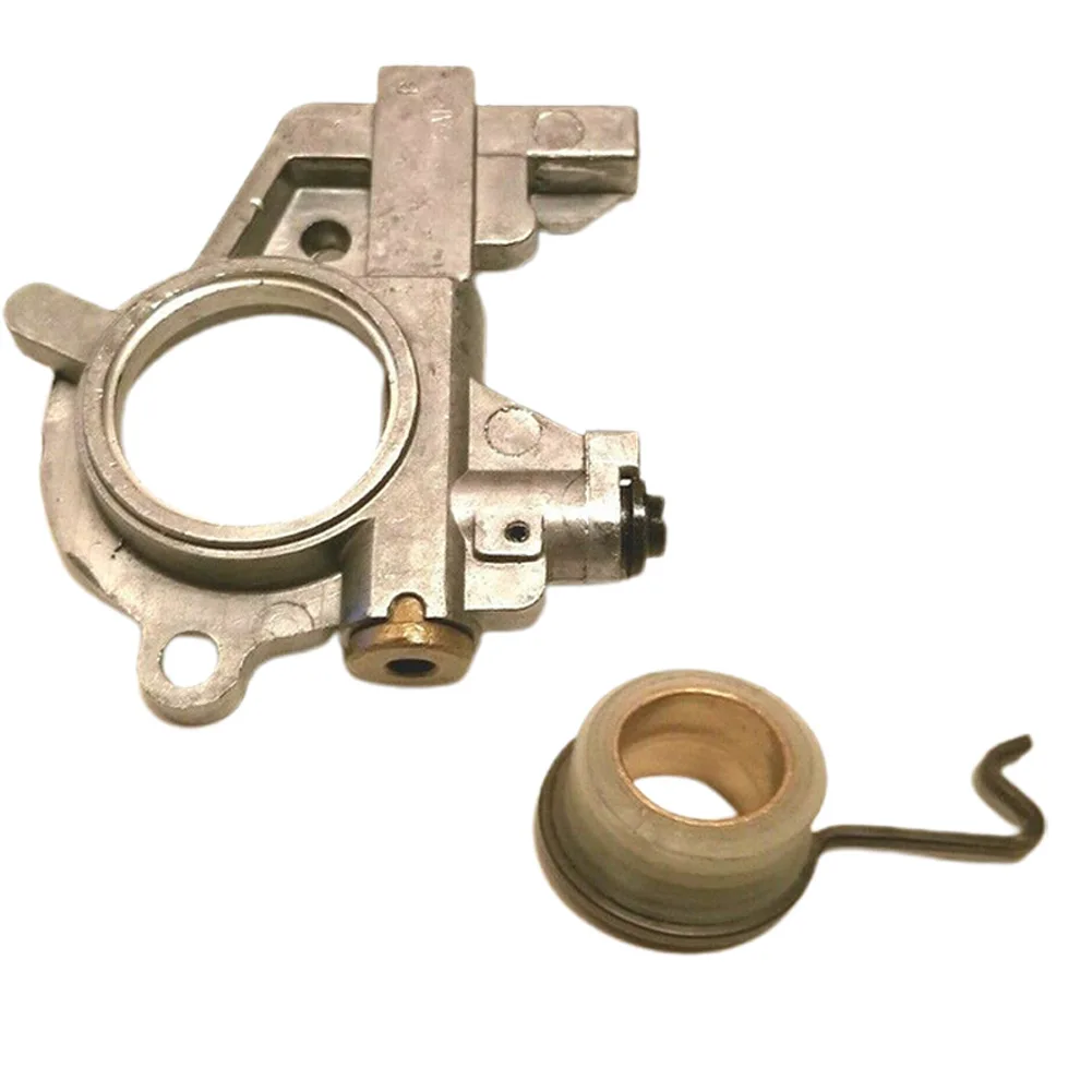 1pcs Oil Pump Metal For Stihl MS341 MS361 MS362 Chainsaw Oil Pump Worm And Spring 1135 640 3200 Garden Power Tool Parts
1pcs Oil Pump Metal For Stihl MS341 MS361 MS362 Chainsaw Oil Pump Worm And Spring 1135 640 3200 Garden Power Tool Parts