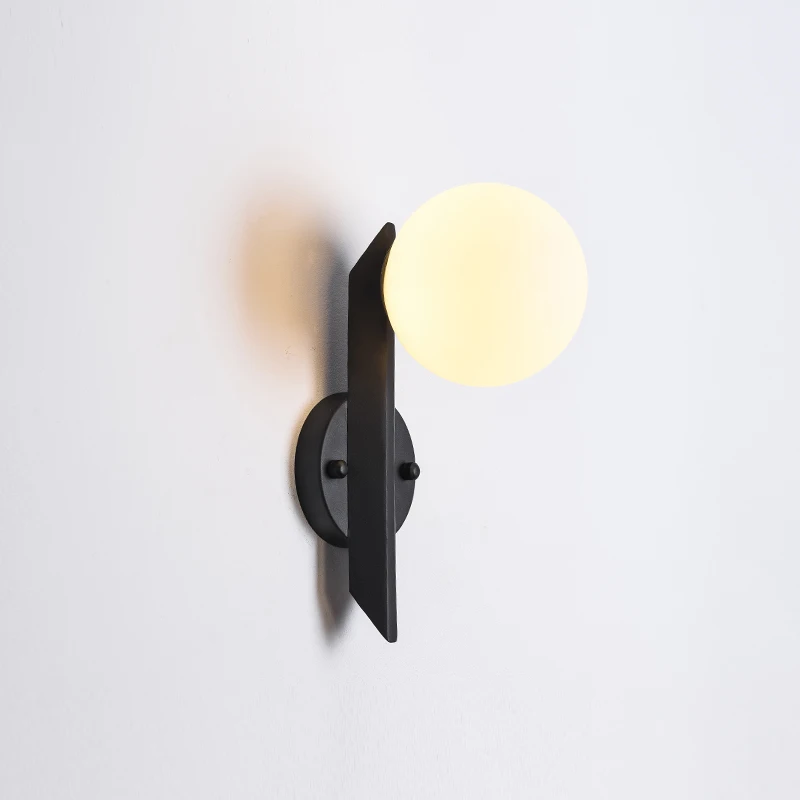 Personality Bedside Lamp Nordic Postmodern Wrought Iron Stoving Varnish Glass Ball Wall Light For Aisle Living Room Bedroom E27
Personality Bedside Lamp Nordic Postmodern Wrought Iron Stoving Varnish Glass Ball Wall Light For Aisle Living Room Bedroom E27