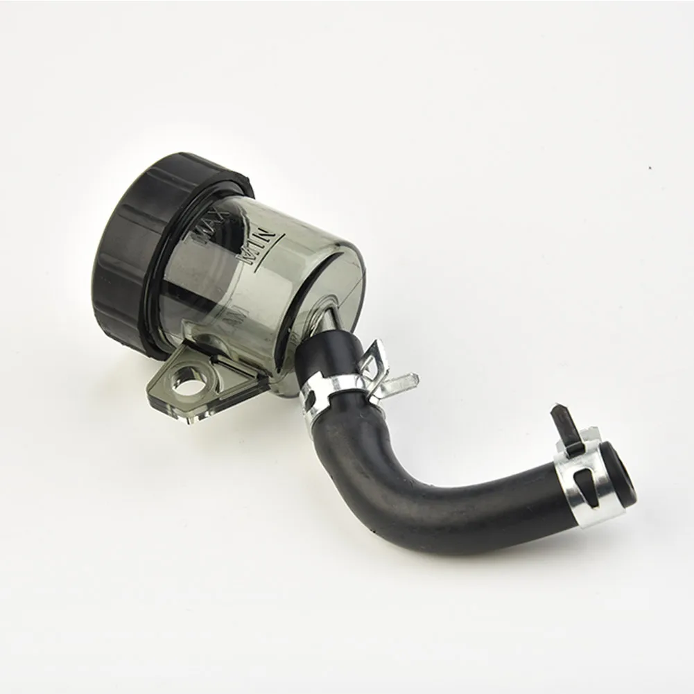 Universal Motorcycle Rear Brake Master Cylinder Clutch Petrol Oil Fuel Tank Split Small Oil Cup Circular Rear Brake Parts
Universal Motorcycle Rear Brake Master Cylinder Clutch Petrol Oil Fuel Tank Split Small Oil Cup Circular Rear Brake Parts