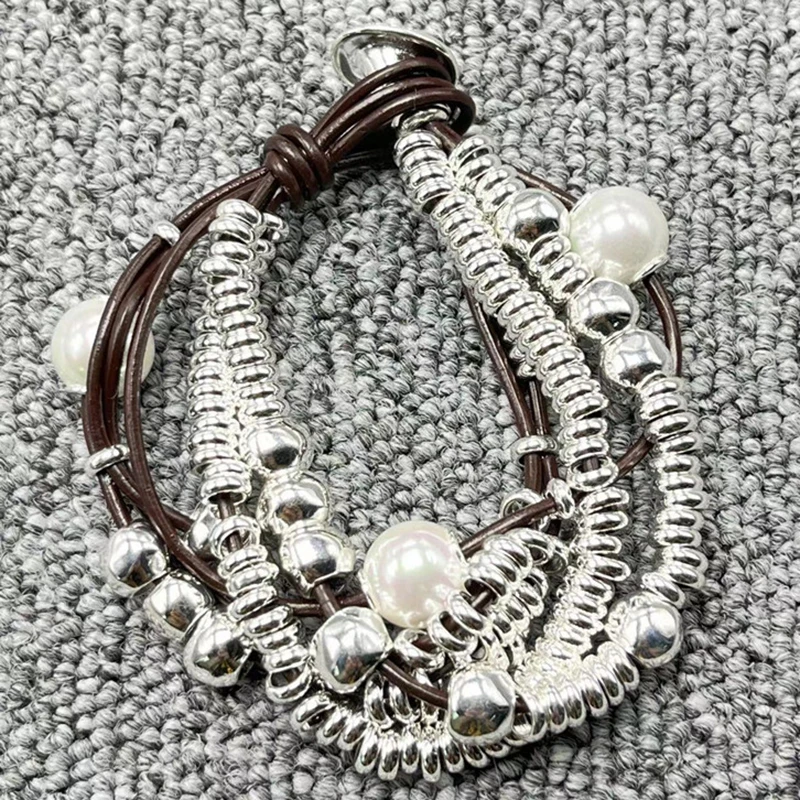 Hot sale European and American fashion electroplating 925 silver pearl luxury bracelet jewelry gift
Hot sale European and American fashion electroplating 925 silver pearl luxury bracelet jewelry gift