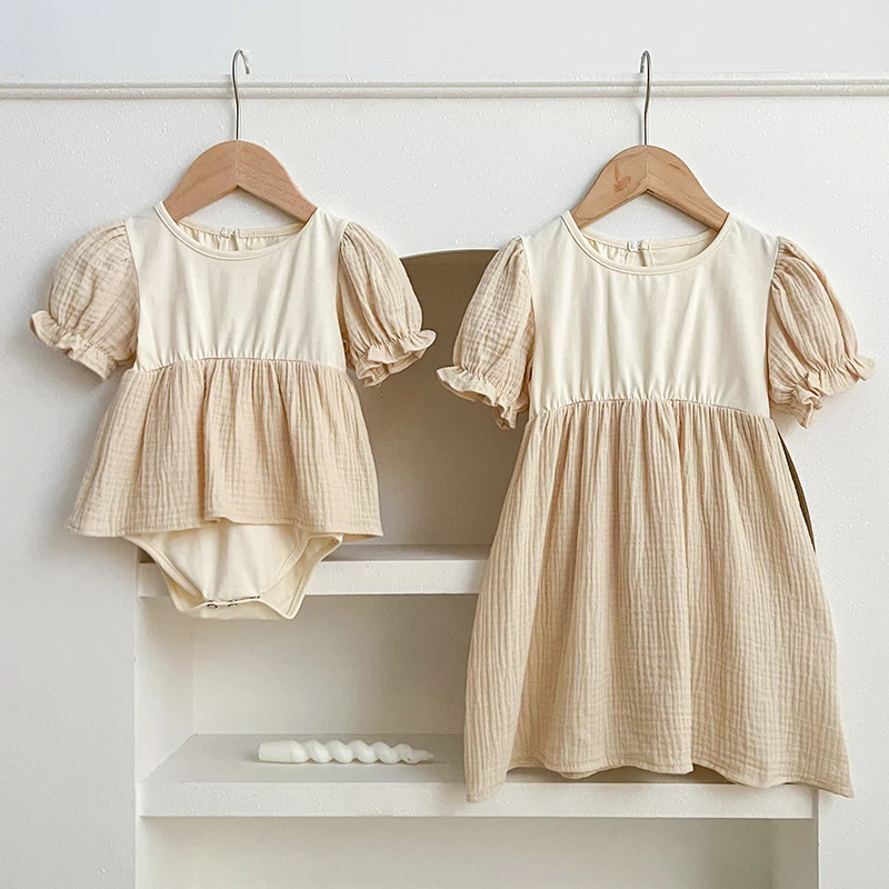 2024 New Summer Toddler Baby Bodysuits Kids Party Dress Short Sleeved Cotton Splicing Girls Princess Dress Sisters Clothes
2024 New Summer Toddler Baby Bodysuits Kids Party Dress Short Sleeved Cotton Splicing Girls Princess Dress Sisters Clothes