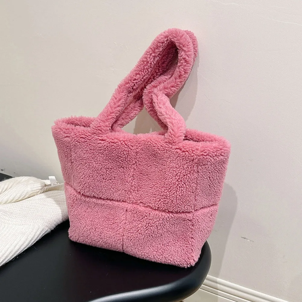 Plush Tote Bags Korean Fashion Shoulder Bags For Womens Niche Design Autumn Handbag Large Capacity Ladies Travel Shopper Bags
Plush Tote Bags Korean Fashion Shoulder Bags For Womens Niche Design Autumn Handbag Large Capacity Ladies Travel Shopper Bags
