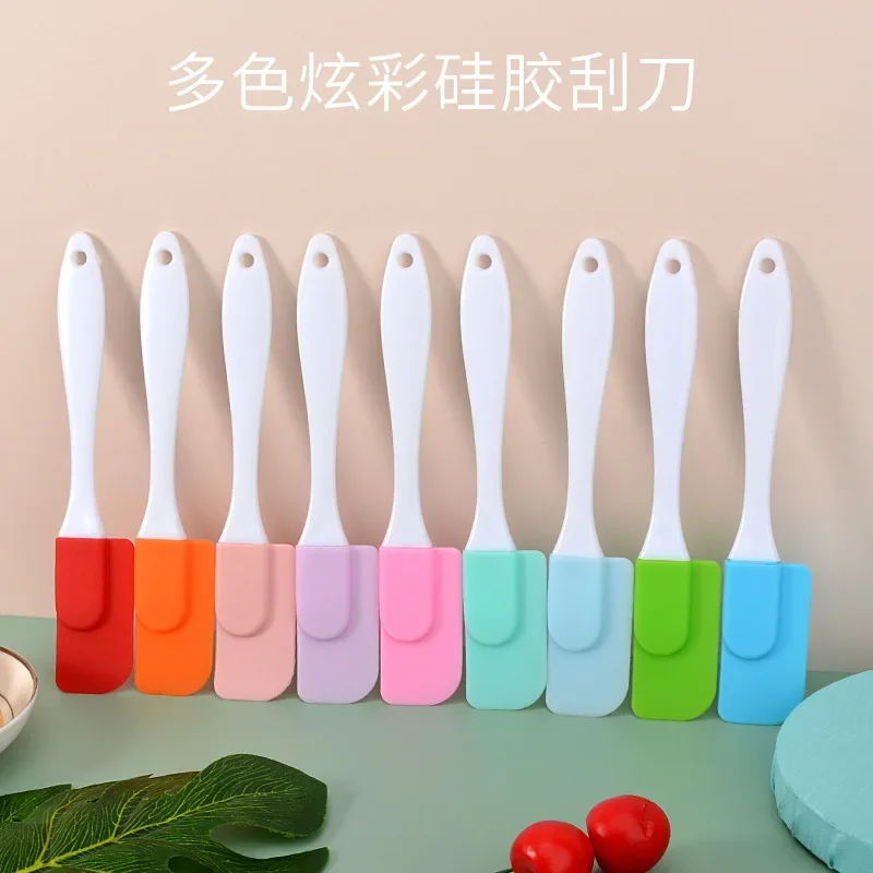 FDA silicone Spatula Detachable split small cream cake spatula Butter spatula High temperature baking tool
FDA silicone Spatula Detachable split small cream cake spatula Butter spatula High temperature baking tool