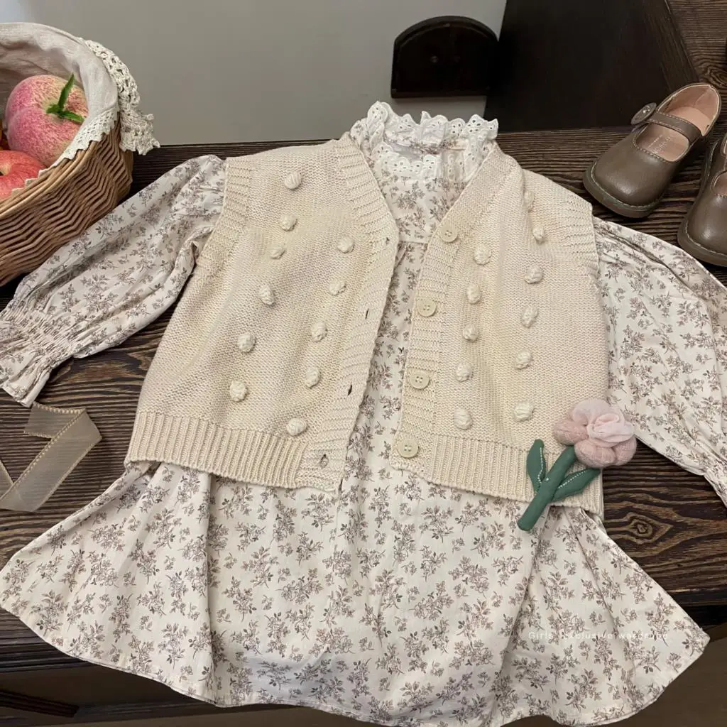 Spring 2024 Children Girl 2PCS Clothes Set Knitted Solid Cardigan Vest Floral Printed Lace Collar Dress Infant Baby Girl Outfits
Spring 2024 Children Girl 2PCS Clothes Set Knitted Solid Cardigan Vest Floral Printed Lace Collar Dress Infant Baby Girl Outfits