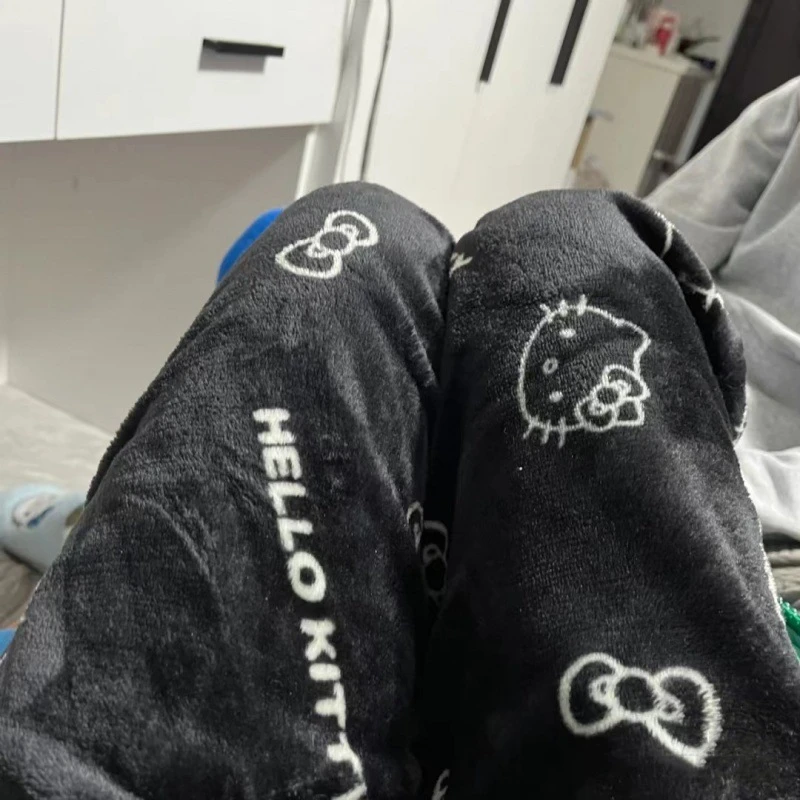 Hello Kitty Pajama Pants Sanrio Anime Fleece Double Elastic Fabric Soft Trousers New Women Trousers Kawaii Cartoon Birthday Gift
Hello Kitty Pajama Pants Sanrio Anime Fleece Double Elastic Fabric Soft Trousers New Women Trousers Kawaii Cartoon Birthday Gift
