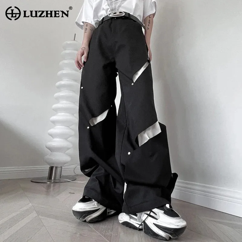 LUZHEN Rivet Metal Decorate Broken Hole Design Fashion Straight Pants Men's Personality Trendy Street Wide Leg Trousers LZ2227
LUZHEN Rivet Metal Decorate Broken Hole Design Fashion Straight Pants Men's Personality Trendy Street Wide Leg Trousers LZ2227