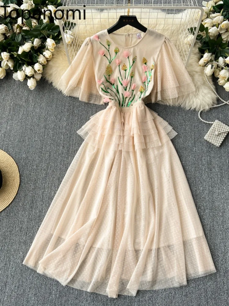 Платье женское длинное вечернее с блестками и вышивкой на талии
Платье женское длинное вечернее с блестками и вышивкой на талии