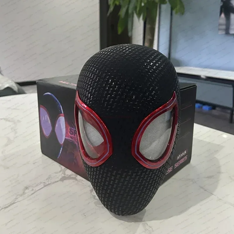

Миль Человек-паук косплей головной убор тушь движущиеся глаза электронная маска Человек-паук 1:1 игрушки с дистанционным управлением для взрослых детей подарок