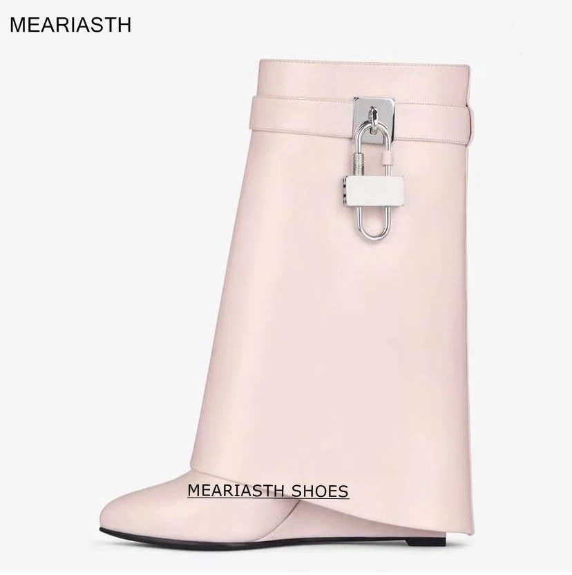 Hot Selling Shark Lock Leather Boots Gold Metal Height Increasing Wedge Boots Fold-Over Winter Ankle Boots For Woman Black boots
Hot Selling Shark Lock Leather Boots Gold Metal Height Increasing Wedge Boots Fold-Over Winter Ankle Boots For Woman Black boots