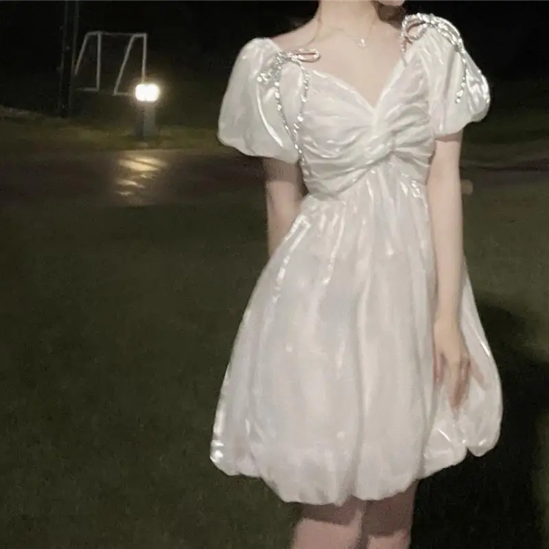 Peng Skirt Pearl Dress Summer New Wrapped Waist Retro Butterfly Design Sense Little Fairy Beach Skirt
Peng Skirt Pearl Dress Summer New Wrapped Waist Retro Butterfly Design Sense Little Fairy Beach Skirt