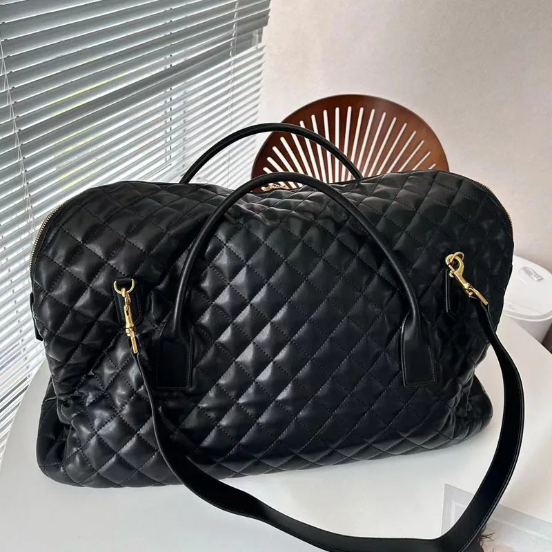 Y s soft leather ringer travel 2024 new female armpit single shoulder check-in luggage oversized shopping bags
Y s soft leather ringer travel 2024 new female armpit single shoulder check-in luggage oversized shopping bags