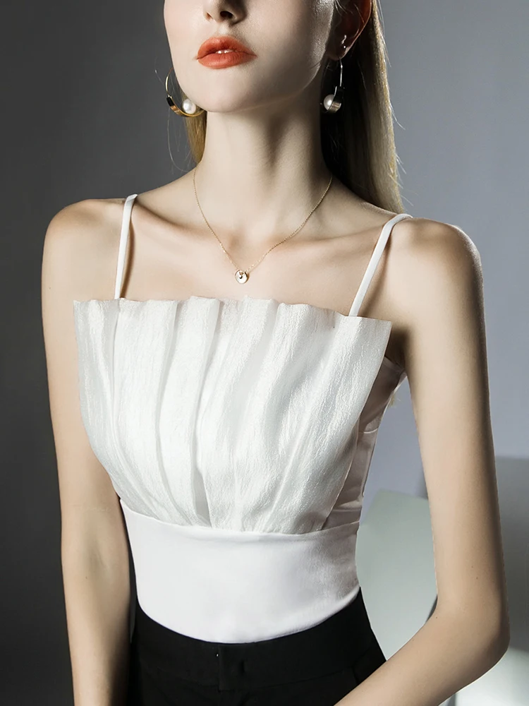 Women's Suspenders T-shirt Europe and The United States Fashion Pleated Shell-shaped White Tops Commuter Party Bottoming Shirt
Women's Suspenders T-shirt Europe and The United States Fashion Pleated Shell-shaped White Tops Commuter Party Bottoming Shirt