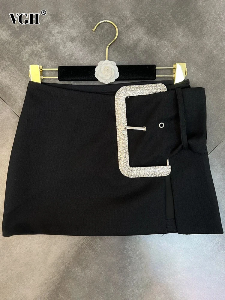 VGH Patchwork Belt Minimalist Mini Skirts For Women High Waist Spliced Diamonds Temperament A Line Skirt Female Fashion Clothing
VGH Patchwork Belt Minimalist Mini Skirts For Women High Waist Spliced Diamonds Temperament A Line Skirt Female Fashion Clothing
