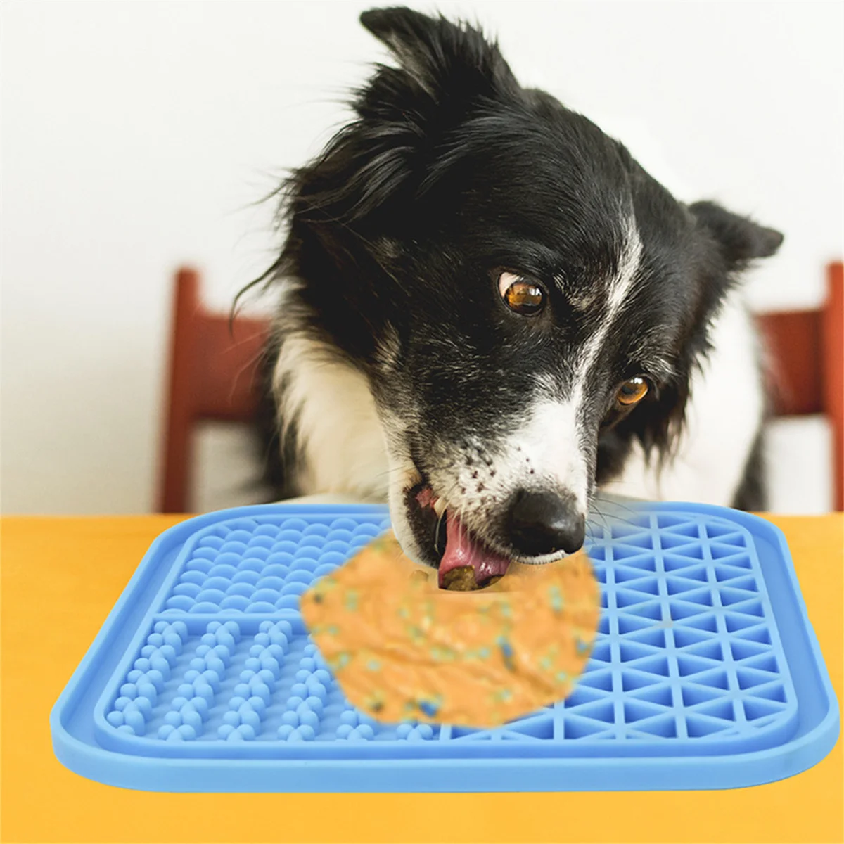 Pet Lick Silicone Mat for Dogs Pet Slow Food Plate Dog Bathing Distraction Silicone Dog Sucker Food Training Dog Feeder Supplies
Pet Lick Silicone Mat for Dogs Pet Slow Food Plate Dog Bathing Distraction Silicone Dog Sucker Food Training Dog Feeder Supplies
