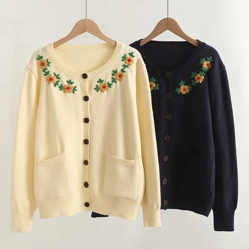 Embroidery Sweater Cardigan Women Autumn Winter Coat Janpan Style Pockets Design Sweet Long Sleeve Knit Cardigan femme
Embroidery Sweater Cardigan Women Autumn Winter Coat Janpan Style Pockets Design Sweet Long Sleeve Knit Cardigan femme