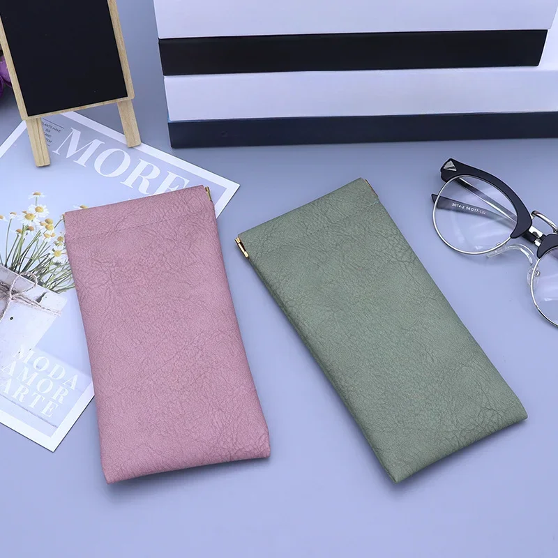 Simple Glasses Storage Bag Accessories Fashionable Soft Leather Glasses Bag Waterproof Solid
Simple Glasses Storage Bag Accessories Fashionable Soft Leather Glasses Bag Waterproof Solid