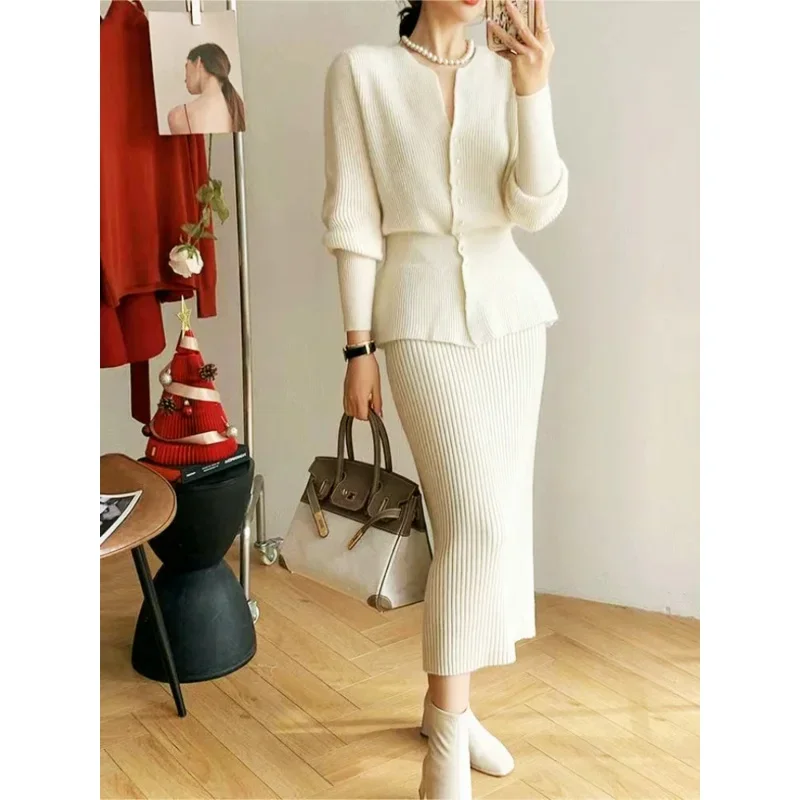 LKSK Elegant Skirt Sets Women 2 Piece Outfit 2023 Autumn/Winter Solid Long Sleeves Knitted Sweater Skirt Set Korea Fashion Dress
LKSK Elegant Skirt Sets Women 2 Piece Outfit 2023 Autumn/Winter Solid Long Sleeves Knitted Sweater Skirt Set Korea Fashion Dress