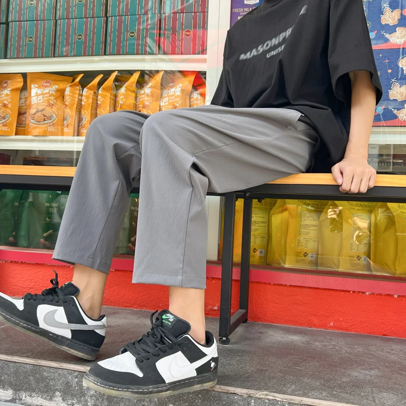 2022 new men's elastic waist casual pants straight thin section boys street loose ice silk pants large size wide leg pants S-4XL
2022 new men's elastic waist casual pants straight thin section boys street loose ice silk pants large size wide leg pants S-4XL