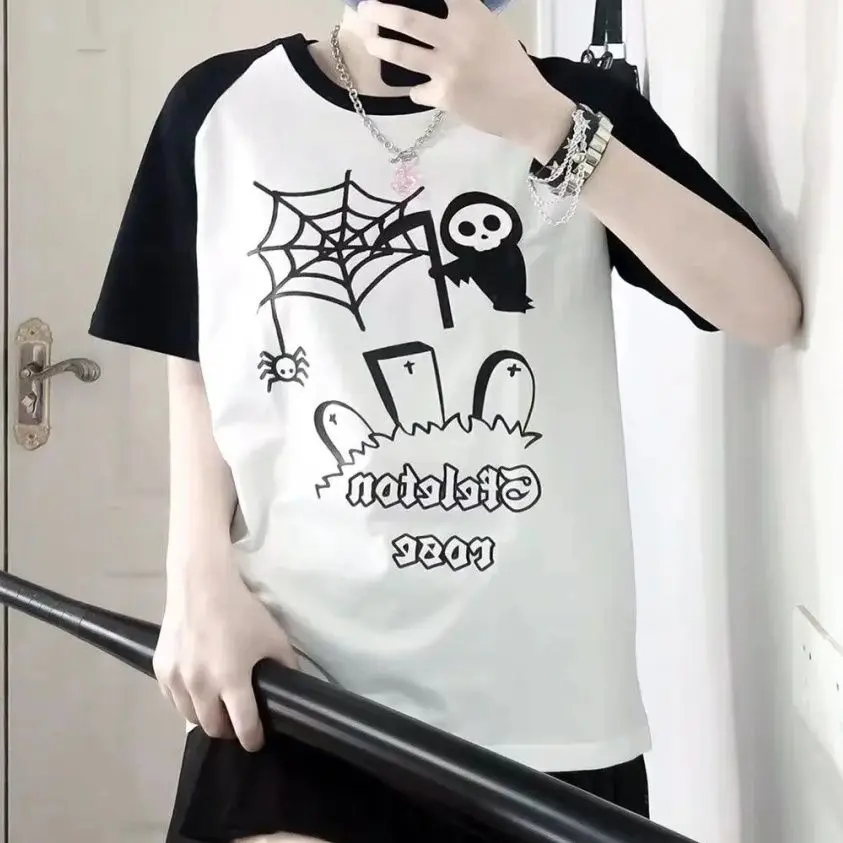 Japanese Style Cartoon Basic Kawaii T Shirt Halloween Holiday Skull Print Y2K White Black Aesthetic Tees Graphic Cute Lazy Tops
Japanese Style Cartoon Basic Kawaii T Shirt Halloween Holiday Skull Print Y2K White Black Aesthetic Tees Graphic Cute Lazy Tops
