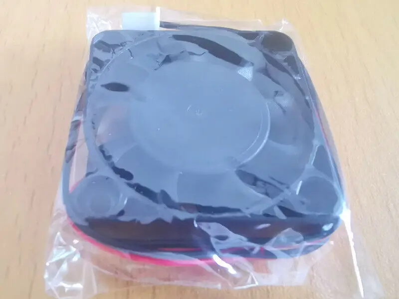 Вентилятор охлаждения HUI TONG HT-04010D12M 12 В, 0,08 а, 4 см, 2-проводной HT04010D12M, 1 шт., новинка
Вентилятор охлаждения HUI TONG HT-04010D12M 12 В, 0,08 а, 4 см, 2-проводной HT04010D12M, 1 шт., новинка