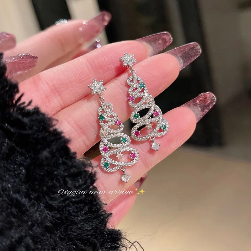Full Of Diamonds Colorful Zircon Christmas Tree Earrings High Sense Exquisite Fashion Sweet Matching Christmas Earrings
Full Of Diamonds Colorful Zircon Christmas Tree Earrings High Sense Exquisite Fashion Sweet Matching Christmas Earrings