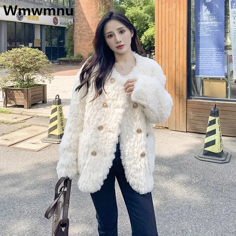 Korean Fashion Fleece Thicken Jackets Winter Womnes Warm Lambwool Coats Casual Double Breasted Plush Cotton Padded Outerwears
Korean Fashion Fleece Thicken Jackets Winter Womnes Warm Lambwool Coats Casual Double Breasted Plush Cotton Padded Outerwears