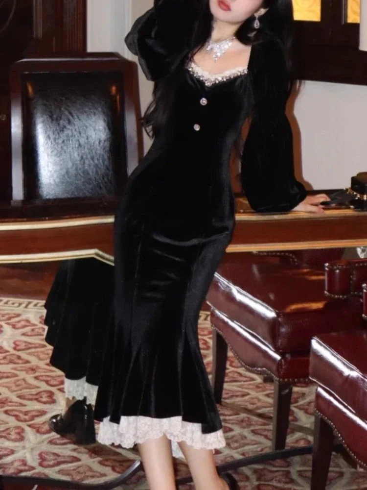 2024 Winter Black Elegant Velvet Midi Dress Women Patchwork Lace Vintage Mermaid Dress Female Casual Korean Evening Party Dress
2024 Winter Black Elegant Velvet Midi Dress Women Patchwork Lace Vintage Mermaid Dress Female Casual Korean Evening Party Dress
