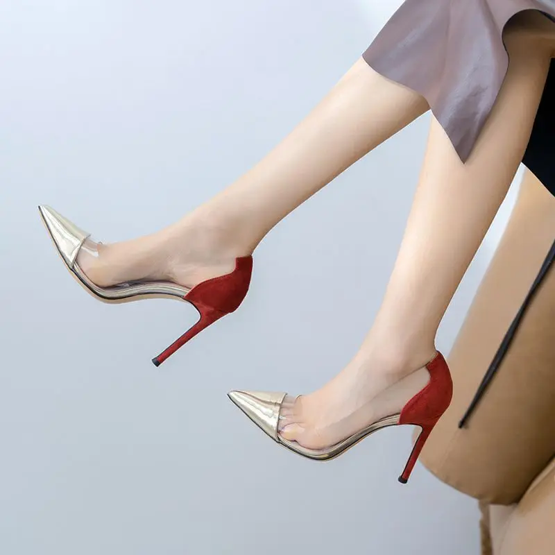 Spring and summer new style suede patent leather PVC pointed single shoes thin high heel banquet dress large small women's shoes
Spring and summer new style suede patent leather PVC pointed single shoes thin high heel banquet dress large small women's shoes