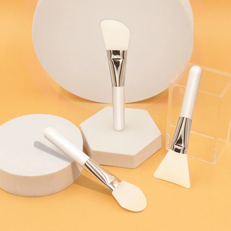 Silicone Mask Brush Flexible Mask Clay Mask Applicator Brush for Applying Masks Makeup Brush Beauty Tool
Silicone Mask Brush Flexible Mask Clay Mask Applicator Brush for Applying Masks Makeup Brush Beauty Tool