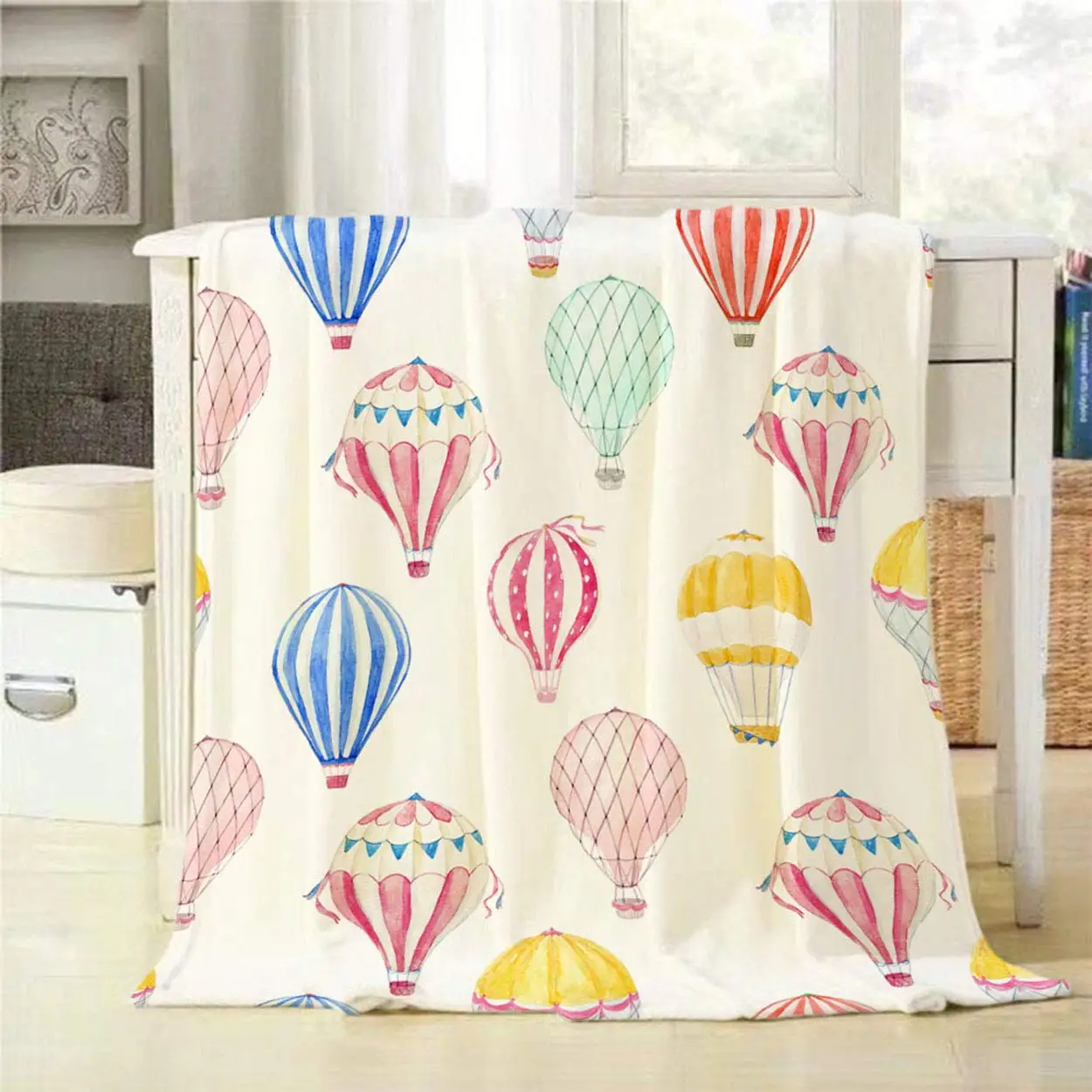 Balloon Throw Blanket Cute Watercolor Hot Air Balloons Pattern Decorative Soft Warm Cozy Flannel Plush Throws Blanket All Season
Balloon Throw Blanket Cute Watercolor Hot Air Balloons Pattern Decorative Soft Warm Cozy Flannel Plush Throws Blanket All Season