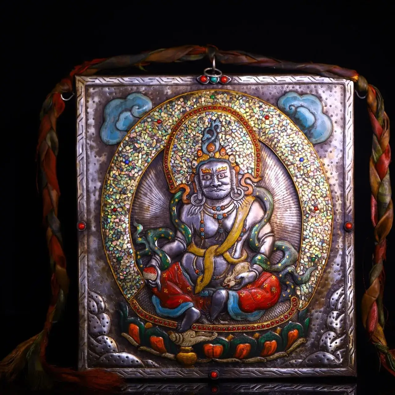 14"Tibetan Temple Collection Old Tiantie Painted Mosaic Gem Shell Yellow Jambhala Buddha Thangka Mandala Worship Hall Town house
14"Tibetan Temple Collection Old Tiantie Painted Mosaic Gem Shell Yellow Jambhala Buddha Thangka Mandala Worship Hall Town house