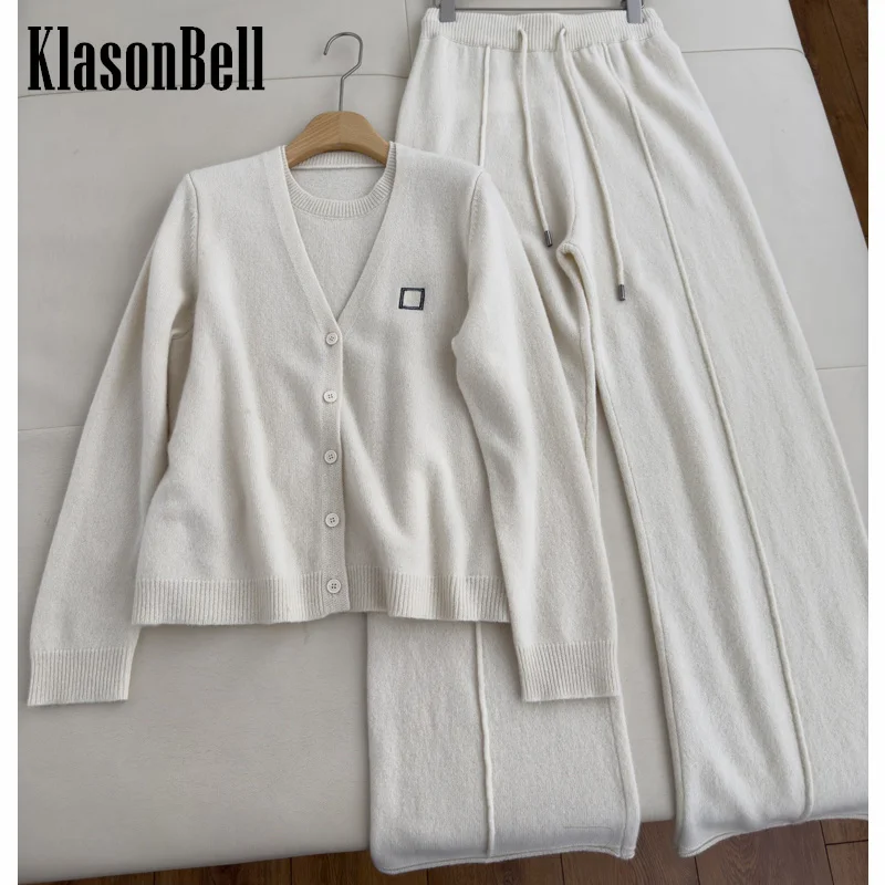 12.29 KlasonBell Women Spring New Wool Knitted Set Embroidery Letter O-Neck Fake Two Piece Cardigan Sweater Or Wide Leg Pants
12.29 KlasonBell Women Spring New Wool Knitted Set Embroidery Letter O-Neck Fake Two Piece Cardigan Sweater Or Wide Leg Pants