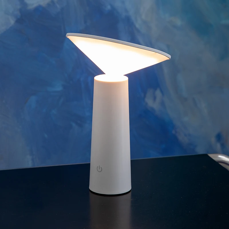 Luxcy Portable Lamp Modern USB Charging Shaking Head Desk Lamps LED Night Lights For Bedroom Hotel Bedside Decorative
Luxcy Portable Lamp Modern USB Charging Shaking Head Desk Lamps LED Night Lights For Bedroom Hotel Bedside Decorative